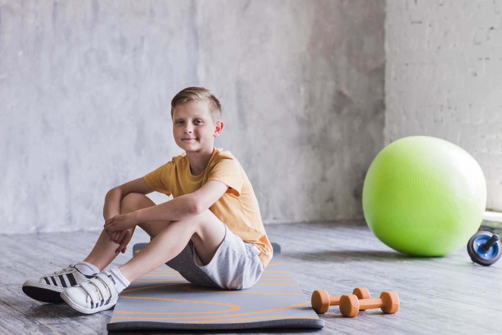 אתלטיקליניק | אימון כוח לילדים, יצחק רוזן - מאמן לשיפור יכולות גופניות
